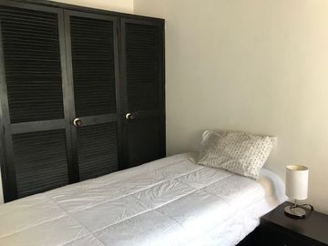 Venta de Hostal y Locales Comerciales Laureles