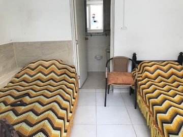 Venta de Hostal y Locales Comerciales Laureles
