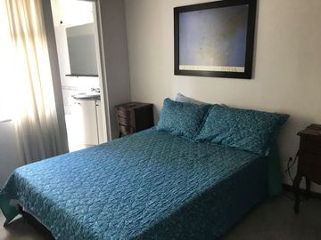 Venta de Hostal y Locales Comerciales Laureles