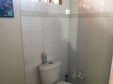 Venta de Hostal y Locales Comerciales Laureles