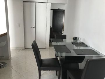 Venta de Hostal y Locales Comerciales Laureles
