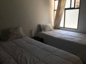 Venta de Hostal y Locales Comerciales Laureles