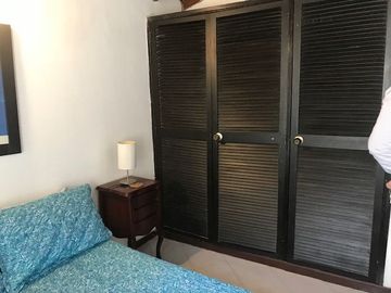 Venta de Hostal y Locales Comerciales Laureles