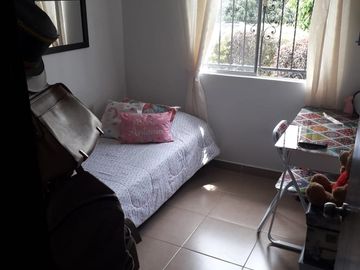 Oportunidad única: casa de primer piso con fácil acceso y gran potencial