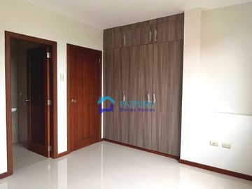 Casa de Venta en Urbanización Palma Dorada, Machala