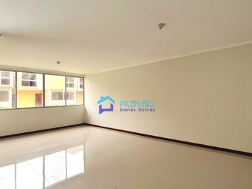 Casa de Venta en Urbanización Palma Dorada, Machala