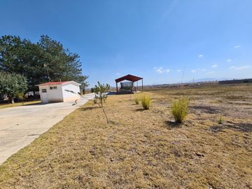 VENTA DE RANCHO CON DOS CASAS EN HUICHAPAN, HIDALGO
