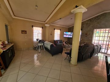 VENTA DE RANCHO CON DOS CASAS EN HUICHAPAN, HIDALGO
