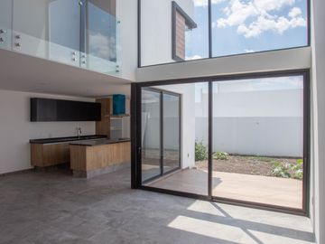 CASA EN VENTA EN ZIBATA