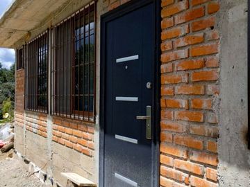 EXCELENTE OPORTUNIDAD DE CASA CON TERRENO VISTAS PANORAMICAS,
