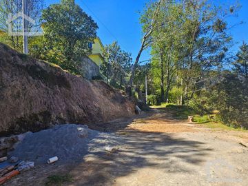 EXCELENTE OPORTUNIDAD DE CASA CON TERRENO VISTAS PANORAMICAS,