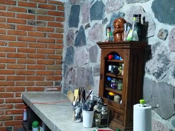 EXCELENTE OPORTUNIDAD DE CASA CON TERRENO VISTAS PANORAMICAS,
