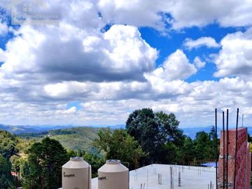 EXCELENTE OPORTUNIDAD DE CASA CON TERRENO VISTAS PANORAMICAS,