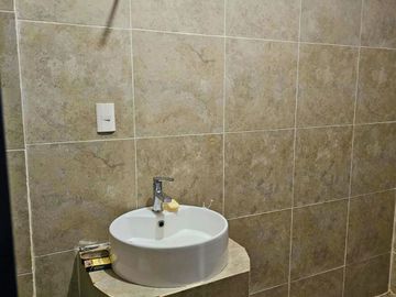EXCELENTE OPORTUNIDAD DE CASA CON TERRENO VISTAS PANORAMICAS,