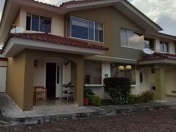 VENTA CASA SECTOR MIRASIERRA