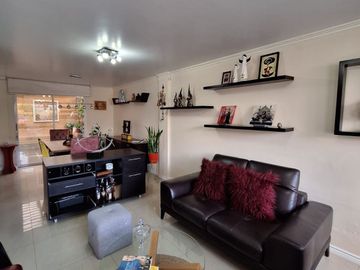 VENTA CASA SECTOR MIRASIERRA