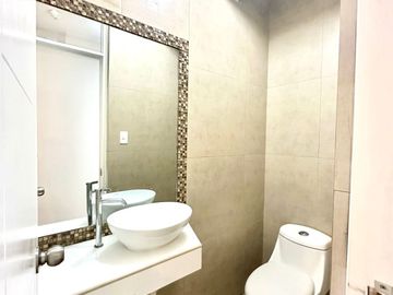 DEPARTAMENTO EN VENTA  – URB. QUINTA ANA MARÍA- PIURA