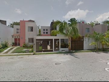 ¡¡Atención Inversionistas!! Venta de Casa en Remate Bancario, Col. Puerto Vallarta, Jalisco.