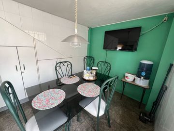 Casa de 4 DORMITORIOS con Mini Suite en el Sector El Batán