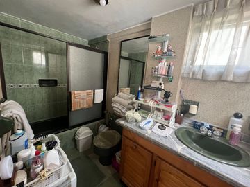 Casa de 4 DORMITORIOS con Mini Suite en el Sector El Batán