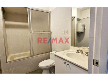 Moderno Duplex Con Balcon Vista Exterior En 2Do Piso Entre Av. Javier Prado Y Av. Del Ejercito