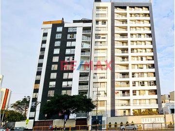 Moderno Duplex Con Balcon Vista Exterior En 2Do Piso Entre Av. Javier Prado Y Av. Del Ejercito