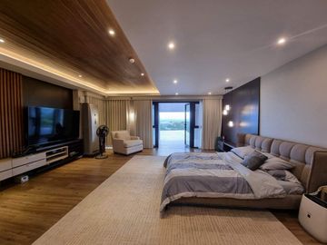 11BR HOUSE & LOT; VALLEY GOLF & COUNTRY CLUB ANTIPOLO CITY- FOR SALESALE