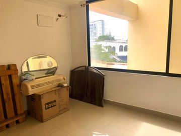 Departamento en venta frente al mar sector Playa Murciélago cerca al Mall del Pacífico, Manta