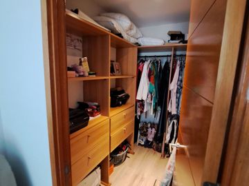 Vendo  espectacular  departamento 3D , 2B  luminoso ,a pasos Av Libertad