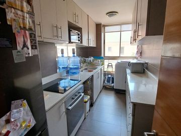 Vendo  espectacular  departamento 3D , 2B  luminoso ,a pasos Av Libertad