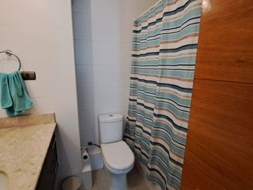 Vendo  espectacular  departamento 3D , 2B  luminoso ,a pasos Av Libertad