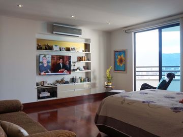 Majestuoso apartamento en Cabo Marzo. Pinares. Pereira - Colombia.