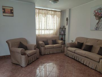 ¡¡Hermosa Casa en Avenida!! 3 pisos/2 cocheras - Pro SMP