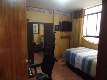 ¡¡Hermosa Casa en Avenida!! 3 pisos/2 cocheras - Pro SMP