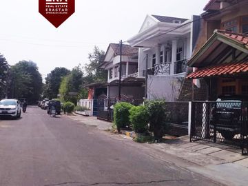 Rumah Kelapa Gading Jl. Kelapa Sawit Raya, Jakarta Utara