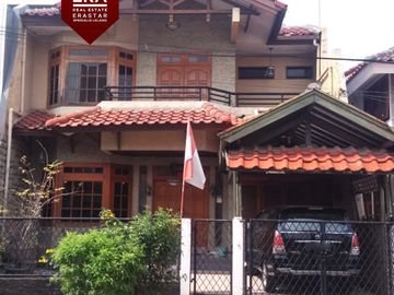 Rumah Kelapa Gading Jl. Kelapa Sawit Raya, Jakarta Utara
