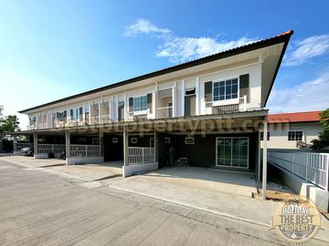 Modern Townhouses in Najomtien