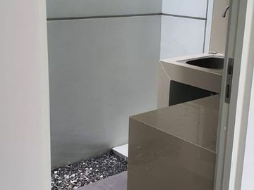Dijual Rumah Baru Lakarsantri Surabaya Dekat Pintu Tol, UC Citraland, Mall 0 Jalan Raya