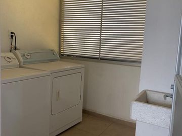 amplio y bonito departamento en venta