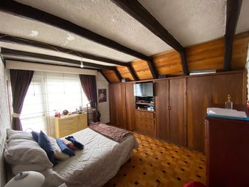 Casa independiente de venta Club los chillos