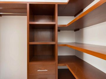 Casa en Venta en condominio con 4 recamaras, alberca ,seguridad en Jiutepec Morelos