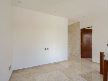 Casa en Venta en condominio con 4 recamaras, alberca ,seguridad en Jiutepec Morelos