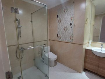 Disewakan Apartemen FX Residence SCBD Sudirman Jakarta 3 BR