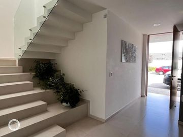 CASA EN VENTA EN ZIRANDA LUXE RESIDENCIAL, EN METEPEC