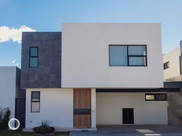 CASA EN VENTA EN ZIRANDA LUXE RESIDENCIAL, EN METEPEC