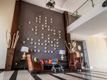 Casa con alberca privada, en Lagos del Sol, casa club y amenidades, Cancún.