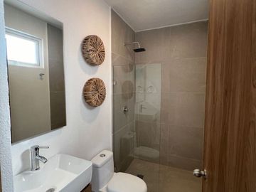 DEPARTAMENTO DE 2 RECAMARAS Y 2 BAÑOS EN COTO CON ALBERCA.