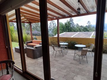 Casa de Venta en Rancho San Francisco, Nayon, Quito Ecuador.