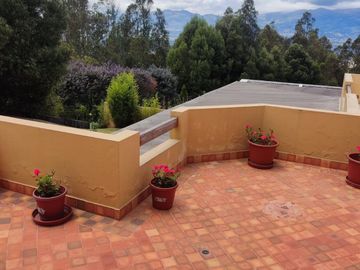 Casa de Venta en Rancho San Francisco, Nayon, Quito Ecuador.