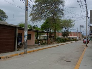 VENDO TERRENO EN ENACE 3 ERA ETAPA CERCA A PARQUE